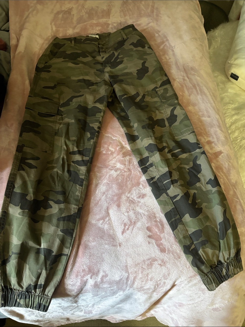 Garage Camo Cargo Capris - Green, Black